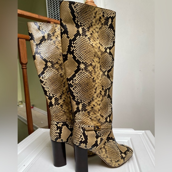 Tory Burch Pull On Snake Embossed Heel Boots Size 7 new - Picture 11 of 13